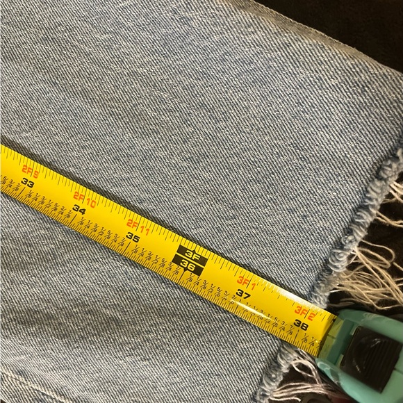 Old Navy High-Waisted Straight Button Fly Cut Off Jeans - Picture 6 of 6